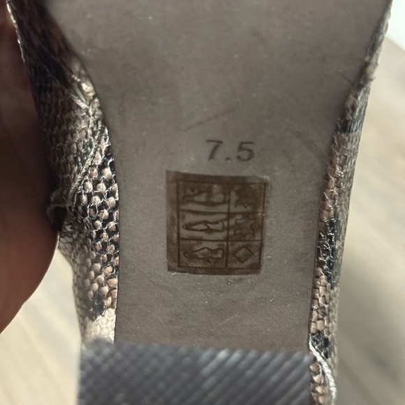 Jeffrey Campbell Brown Snakeskin Python Leather booties Ankle Boots - 7.5 - Picture 4 of 6